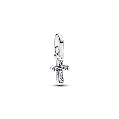 Bring a 90s edge to your vibe with the Pandora ME Sparkling Cross Mini Dangle Charm. Putting a fresh spin on a timeless symbol, this sterling silver cross mini dangle charm has microbeads on one side, sparkling stones on the other and faceted sides. The stones are set within raised lines designed to create a twisted effect. This mini dangle charm gets all the details right and will instantly bring an iconic touch to your look. Compatible with Pandora ME and Pandora Moments. Pandora Charms Aesthetic, Pandora Me, Silver Pandora Charms, Pandora Armband, Pandora Jewelry Charms, Charms Pandora, Timeless Symbol, Mini Necklace, Xmas List