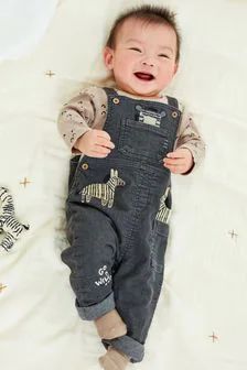 Baby Boy Outfits Newborn, Baby Dungarees, Baby Boy Clothes Newborn, Denim Dungarees, Baby Trend, Cotton Bodysuit, Newborn Boy, Baby Things