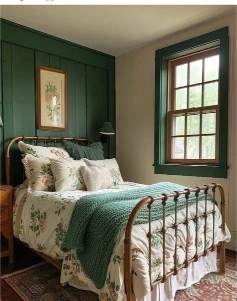 Green And Pink Cottage Bedroom, Cottage Bedroom Green, Modern Cottage Core Bedroom, English Cottage Interiors Bedroom, Bedroom With Green Walls, German Bedroom, Green Walls Bedroom, Green Accent Wall Bedroom, Bedroom Ideas Coastal