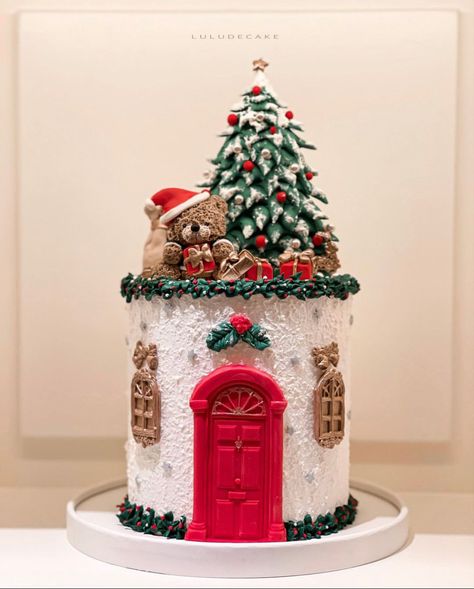 Christmas Cake Design, Cakedesign Birthday, Winter Torte, Easy Christmas Cake Recipe, Fab Mood, Christmas Themed Cake, Cake Design Inspiration, Fantasy Cake, Christmas Cake Designs