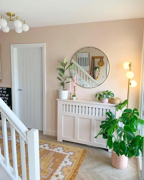 Farrow and Ball Pink Ground 202 entry hallway Pink Hallway Ideas, Farrow And Ball Pink Ground, Stairs Feature Wall, Hallway Paint Ideas, Farrow And Ball Pink, Hallway Decorating Colours, Farrow And Ball Hallway, Hallway Colour Ideas, Neutral Hallway