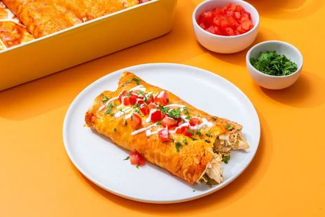 Egglife | chicken enchiladas Egg White Wrap Recipes, Egglife Wrap Recipes, Virta Recipes, Egg White Wraps, Egg Whites Wrap, Low Carb Enchiladas, Wraps Recipes, Low Carb Gluten Free Recipes, Lean Protein Meals