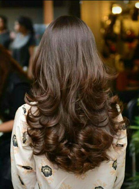 Work Outfits For Curvy Ladies Professional, Haircuts For Long Hair With Layers, Medium Curly Hair Styles, Fesyen Rambut, Makijaż Smokey Eye, Long Brown Hair, Haircuts Straight Hair, 짧은 머리, Long Layered Hair