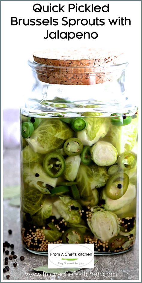 Pickled Brussel Sprouts, Sprout Recipe, Easy Pickling Recipes, Pickled Vegetables Recipe, Canning Food Preservation, Quick Pickled, Sprouts Recipe, Fermentation Recipes, Vegetable Side Dishes Recipes