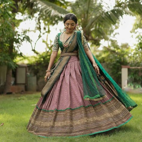 Latest Half Sarees, Purple Half Saree, Kalamkari Lehenga, Studio 149, Lehenga Ideas, Pattu Lehenga, Mehendi Dress, Pleated Lehenga, Wedding Mehendi