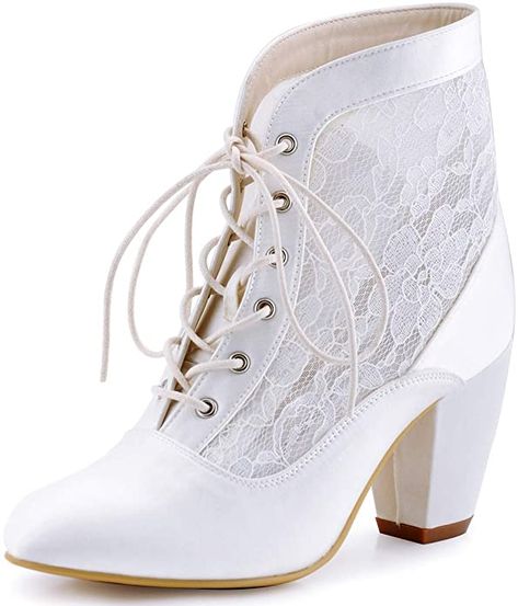 Trendy Wedding Shoes, Bohemian Style Gown, Brides Shoes, Types Of Gowns, Beautiful Wedding Shoes, Traditional Gowns, Bridal Boots, Shoes Inspiration, Wedding Boots