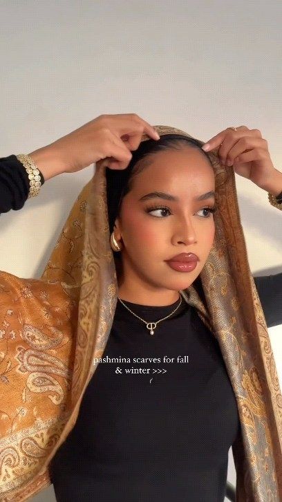 @esarp_sehrii | Instagram Hair Scarf Tutorial, Head Scarf Tutorial, Christian Veils, Hijab Turban Style, Headwrap Hairstyles, Pashmina Hijab, Simple Hijab Tutorial, Shawl For Women, Simple Hijab