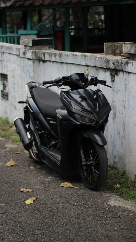 Vario hitam simple minimalis Honda Click 125 Modified, 125 Modified, Motor Modif, Click 125, Modif Motor, Motor Vario, Peraturan Kelas, Motor Balap, Honda Click