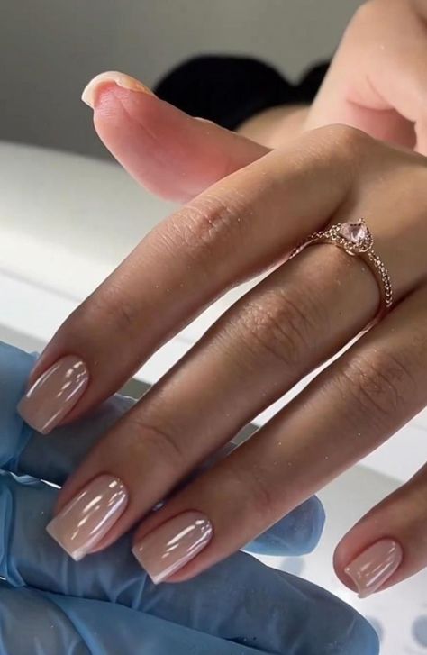 Small Nails Design Square, Square Nail With French Tip, Nails 2024 Natural, Summer Transition Nails, Short Square Wedding Nails, Bride Nails Square, Classy Old Money Nails, Subtle Nail Ideas, Square Nail Inspo 2024