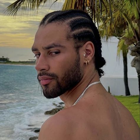 Deaven Booker, Mens Twists Hairstyles, Natural Hair Men, Cornrow Hairstyles For Men, Black Men Hairstyles, Mens Braids Hairstyles, Mens Braids, Cornrows Braids, Cornrow Hairstyles