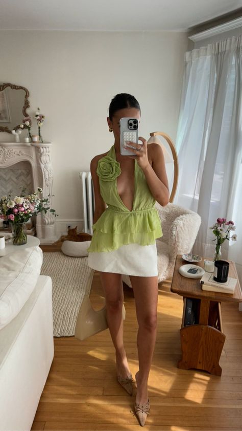 Outfit idea lime green top flower detail ruffles Outfit Ideas Feminine, Emma Leger, Lime Green Outfits, Tony Bianco Heels, Green Top Outfit, Lime Green Top, Brunch Shirts, Greece Outfit, Emma Rose