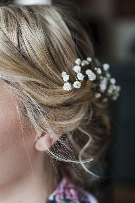 Gypsophila Wedding, Hair Bride, Wedding Whimsical, Beachside Wedding, Wedding Hairstyles Tutorial, Hairstyles Tutorial, Bridesmaid Hair Makeup, Lilac Hair, Lilac Wedding