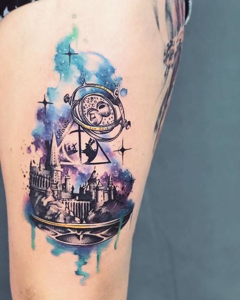 Harry Potter Tattoo Unique, Harry Potter Tattoo Sleeve, Hogwarts Tattoo, Harry Tattoos, Nerdy Tattoos, Hp Tattoo, Potter Tattoo, Birthday Tattoo, Tattoo Zeichnungen