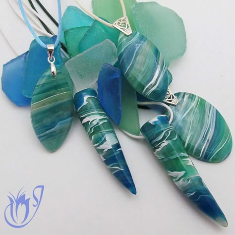 These polymer clay beads were made using Cernit polymer clay. The swirling blues, greens, whites and translucents give the effect of faux stone. Polymer Clay Kunst, Polymer Clay Jewelry Tutorials, Polymer Clay Canes, Polymer Clay Jewelry Diy, Polymer Crafts, Clay Jewelry Diy, Polymer Clay Pendant, Fimo Clay, Clay Design