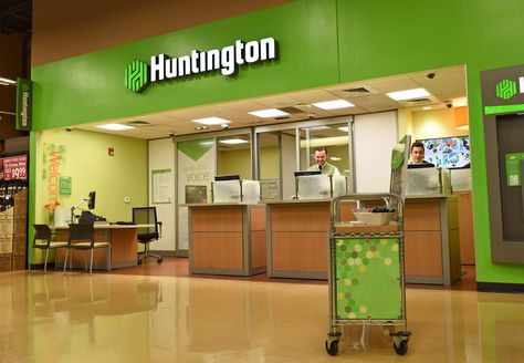 Huntington commits $5 billion to Michigan communities Huntington Bank, Medical Bill, State Of Play, Retail Banking, Executive Leadership, Commercial Bank, Internship Program, Full Time Work, Medical Billing