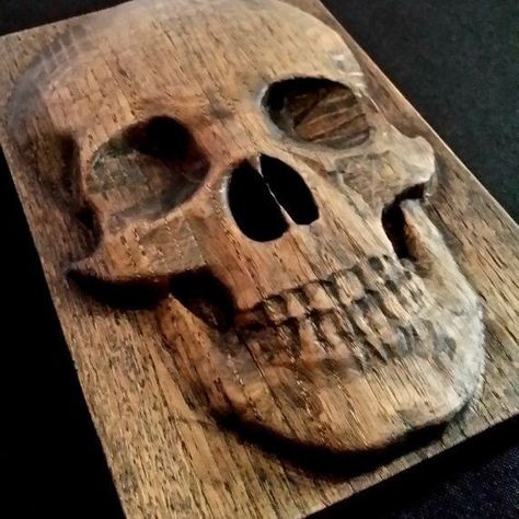 Sculpture Dremel, Art Sculpture En Bois, Wood Skull, Wood Carving Faces, Dremel Carving, Skull Wall Art, Wooden Carving, Carved Skull, Church Pew