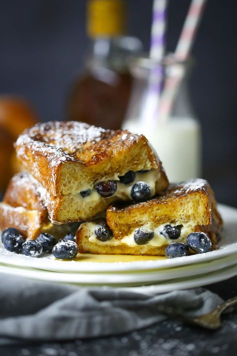 Breakfast Ideas Indian, Blueberry Stuffed French Toast, Menu Presentation, Canteen Food, Oven French Toast, French Toast Brunch, Challah French Toast, Stuffed French Toast, Overnight French Toast