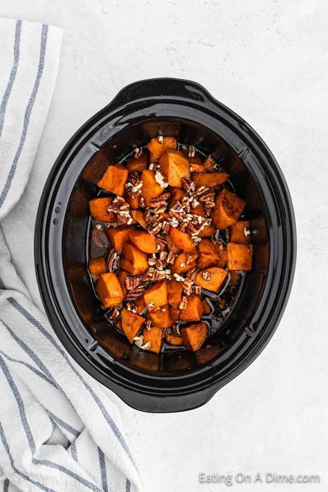 Candied Yams Easy, Quick Bread Recipes Easy, Crockpot Candy, Eating On A Dime, Yams Recipe, Winter Cooking, Oven Roasted Turkey, Quick And Easy Soup, Candied Sweet Potatoes