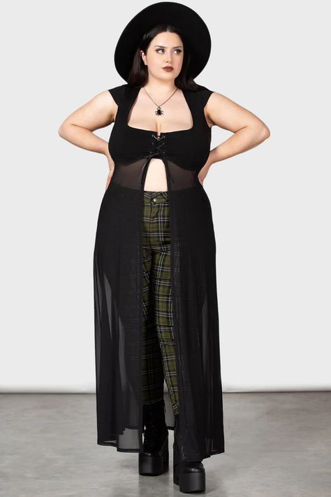 WOMENS PLUS SIZE CROP TOPS | Killstar Plus Size Mall Goth, Plus Size Androgynous Fashion, Plus Size Goth Fashion, Killstar Dress, Green Hair Dye, Plus Size Goth, Queen Anne Neckline, Plus Size Crop Tops, Summer Goth