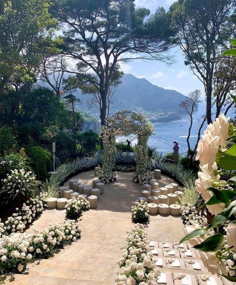 Dream Marriage, Ocean Wedding, Dream Wedding Decorations, Lake Como Wedding, Dream Wedding Venues, Future Wedding Plans, Dream Wedding Ideas Dresses, Cute Wedding Ideas, Wedding Mood Board