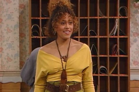 Which "A Different World" Character Are You: Miss Freddie Brooks <3 Freddie A Different World, Freddie Brooks, Jasmine Guy, Cree Summer, Going Bald, Curvy Petite Fashion, Different World, Dread Hairstyles, A Different World