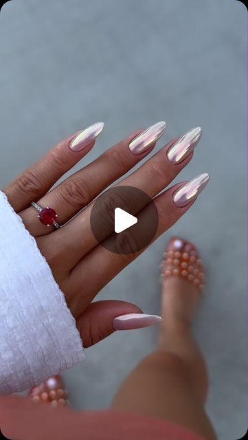 Ainur Rustemova on Instagram: "Sunset chrome nails 🌅 @daily_charme 
Use my code: Noor10 to save at #dailycharme, #dailycharmer 
Product used: 
J26 Irish cream 
Diamond shine gel top coat 
Unichrome unicorn chrome 
@noor.nailbar" Unicorn Chrome Nails, Acrylic Nails Chrome, Unicorn Chrome, Nails Chrome, Gel Top Coat, Irish Cream, Chrome Nails, Top Coat, Acrylic Nails