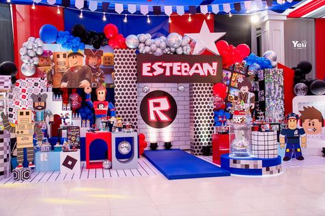 Roblox Birthday Party Ideas - A Pretty Celebration Roblox Party Ideas, Roblox Themed Birthday Party, Roblox Party Decorations, 7th Birthday Party For Boys, Roblox Cakes, Roblox Birthday Party Ideas, Roblox Birthday Party, Roblox Birthday Cake, Roblox Theme