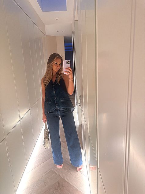 Double denim, denim halter, dark denim, casual outfits, ootd, outfit inspo, halter top, casual dinner outfit, date night, outfit, Dinner Outfit Date Night, Halter Tops Outfit, Denim Halter Top, Outfit Date Night, Outfit Date, Denim Set, Dinner Outfit, Double Denim, Casual Dinner