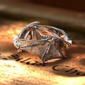 Types Of Wedding Rings, Wings Ring, Bat Ring, Wing Ring, Bat Jewelry, How To Wear Rings, Wedding Ring Styles, Dragon Jewelry, Funky Jewelry