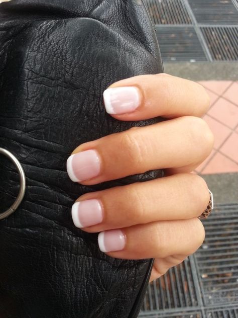 Short French Tip Nails, Nail Makeup, French Manicure Nails, Lady Fingers, French Tip Acrylic Nails, Nail Colours, Nail Nail, Neon Nails, Dipped Nails