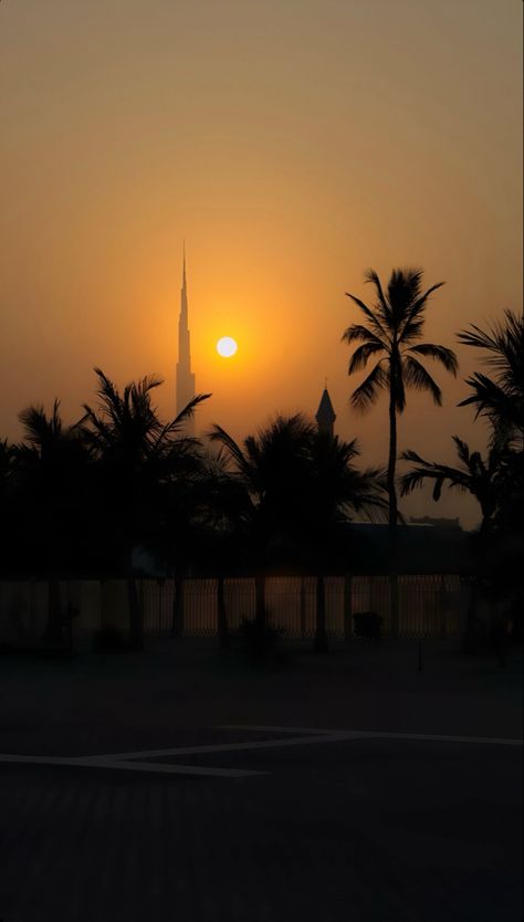 Dubai Sunset Aesthetic, Wallpaper Dubai, Dubai Sunset, Love Song Quotes, Desert Sunset, Painting Inspo, Sunset Landscape, Sunset Wallpaper, Photo To Video