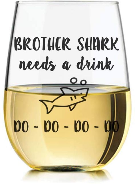 👱 GIFTS FOR BROTHERS - Perfect wine gift for brothers. Show your bro some love or surprise a new brother! Funny Gifts for Men. Great for birthdays, Christmas, or just because! 🌊 LET'S GO HUNT - For every shark in the family, baby shark, mommy shark, daddy shark, grandma shark, and grandpa shark. 🎤It's time to run away. Safe at last. It's the end.🎼 Gifts For Grandmas, Wine Glass Sayings, Sister Funny, Funny Gifts For Women, Funny Gifts For Men, Hand Painted Wine Glasses, Grandma Birthday, Gifts For Your Sister, Funny Wine