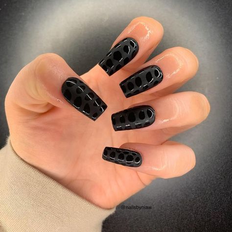 Black Snake Skin Nails, Snake Skin Nails, Black Snake Skin, Black Betty, Nail Art Ombre, Skin Nails, Black Nail Designs, Short Nail, Black Snake