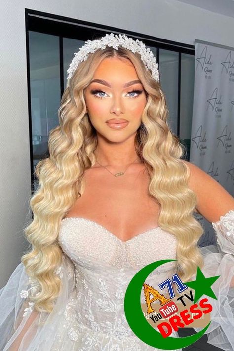 Hair Extensions Wedding, Hollywood Blonde, Luxury Blonde, Wedding Day Hair, Perfect Blonde Hair, Bridal Hair Down, Blonde Bride, Locks Hair, Mermaid Waves