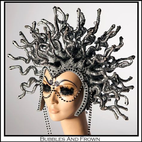 Oh Medusa! How she shall turn your heart to stone!!! This headdress has 75 fricken snakes on it! It is painted an aged silver and has beautiful Medusa Headdress, Chinese Headdress, Medusa Headpiece, Versace Medusa Sunglasses, Ice Queen Costume, Medusa Snake, Samba Costume, Headpiece Diy, Indian Headdress