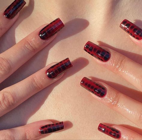 Red Crocodile Nails, Crocodile Nails, Da Fuq, Rave Nails, Blooming Gel, White Tip Nails, November Nails, Diy Acrylic Nails, Goth Nails