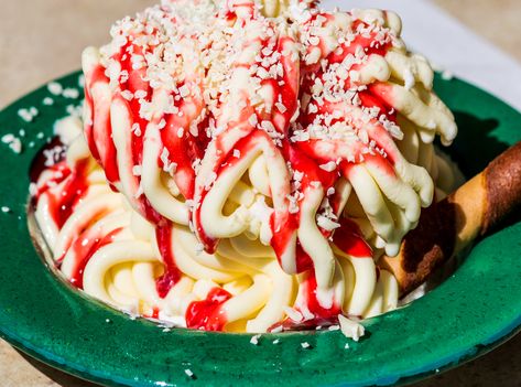 Spaghetti Eis Recipe- How to Make This Favorite German Ice Cream Dessert at HOME! Spaghetti Ice Cream, Spaghetti Eis Dessert, Vegetarian Cookies, Fruit Press, Cookie Crisp, Noodle Maker, Cream Desserts, Dessert Dishes, Ice Cream Desserts