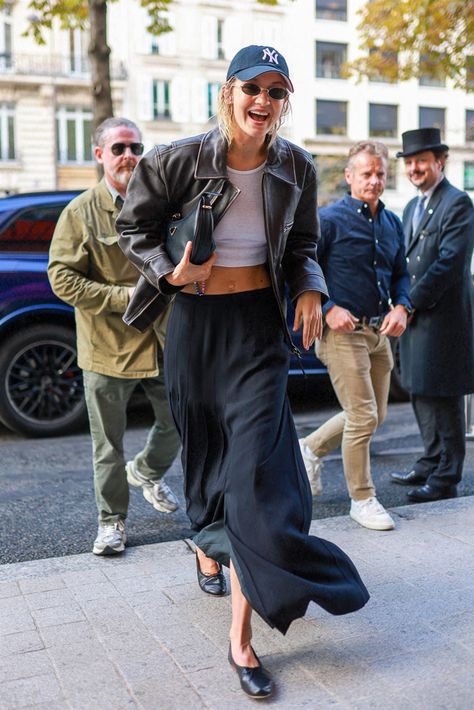 Gigi Hadid Prada Arque? Crop Top Blanco, Amal Clooney, Venus Williams, Sofia Richie, Emily Ratajkowski, Emma Roberts, Celebrity Street Style, Moon Design, Gigi Hadid