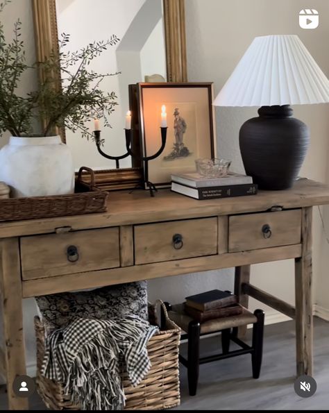 Entrance Decoration Ideas, Entrance Decor Ideas, Entrance Hall Ideas, Entryway Storage Ideas, Decor Console Table, Entrance Table Decor, Entry Table Decor, Earthy Home, Console Table Styling