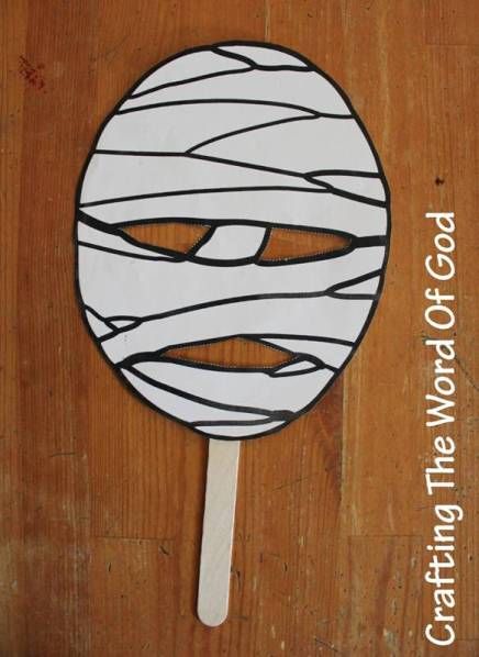 Lazarus Mask « Crafting The Word Of God Starověký Egypt, Jesus Birth, Children's Church Crafts, Christmas Giveaway, Christ Centered Christmas, Bible Story Crafts, Awesome Crafts, Mary And Martha, Preschool Bible