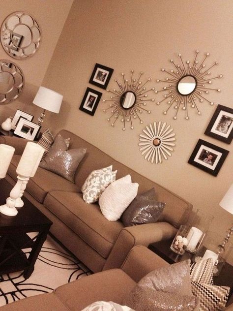 Tan Living Room, Brown Living Room Decor, Cream Living Rooms, Earthy Home, Room Decoration Ideas, Muebles Living, Modern Farmhouse Living Room, Trendy Living Rooms, Country Living Room