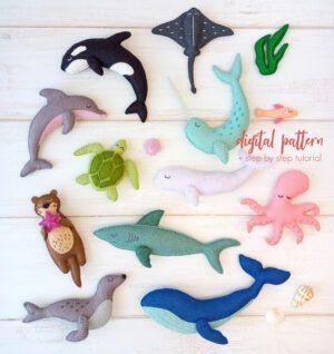 Sea Otter Nursery Theme, Felt Sea Creatures, Felt Ocean, Space Felt, Felt Fish, Baby Mobil, Felt Animal Patterns, Animal Sewing Patterns, Plushie Patterns