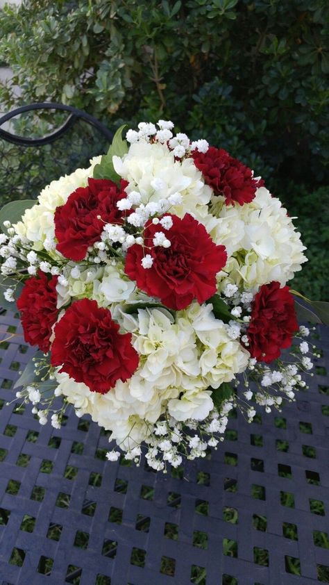 White Carnation Bouquet, Bridal Bouquet Calla Lillies, Baby's Breath Bridal Bouquet, Bridal Bouquet Hydrangea, Burgundy Carnations, Bridal Shower Centerpieces Diy, Wedding Redo, Unbreakable Vow, Bouquet Hydrangea