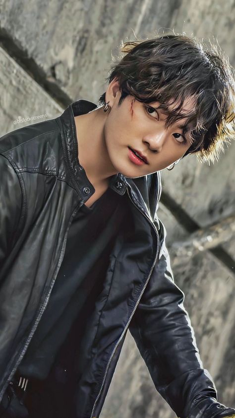 bts1ockscreens⁷ on Twitter: "BTS JK/ Jeon Jungkook as the lead of an action movie, which no one knew that we needed.… " Jungkook Hot Daddy, Jeon Jungkook, Zombie, Books Wattpad, Wattpad, Leather Jacket, Bts, Books, Leather