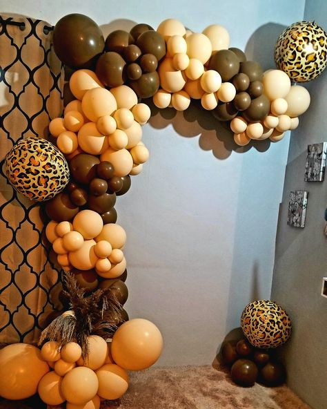 Shades of Brown Balloon Garland for Photo area 🥳 Balloon Garland, Balloon Decorations, Balloons