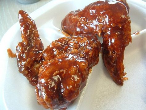 KFC Honey Barbecue Wings from CDKitchen.com Barbecue Wings Recipe, Dunked Wings, Wing Sauce Recipe, Barbecue Wings, Honey Bbq Wings, Barbecue Chicken Wings, Wing Sauce Recipes, Kfc Recipe, Honey Bbq Chicken