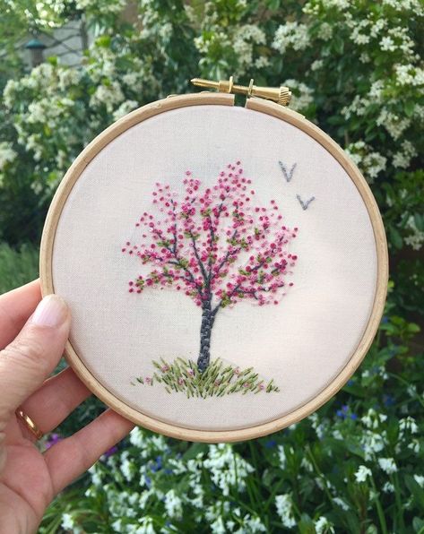 embroidery ideas Embroidery Aethstetic, Landscape Hand Embroidery, Blossom Tree Embroidery, Bathroom Embroidery, Cherry Blossom Embroidery, Embroidery Tree, Texas Sun, Spring Embroidery, Tree Embroidery