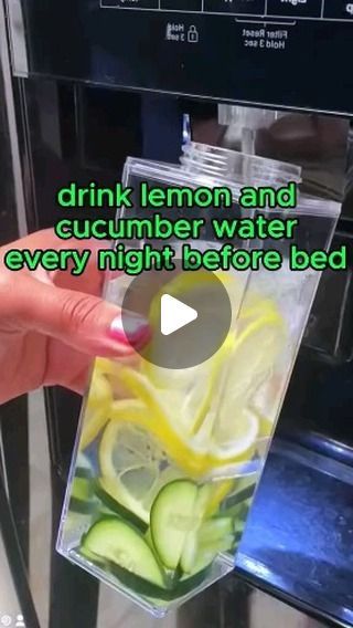 Bloame Wellness on Instagram: "Drink lemon and cucumber water every night before bed?#health #nowyouknow #didyouknow #foryou #fyp" Lemon Water At Night, Lemon Water Before Bed, Simple Detox, Fat Flush, Detox Smoothie Recipes, Cucumber Water, Drinks Before Bed, Smoothie Detox, Easy Detox