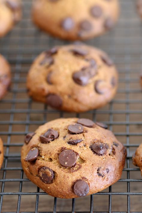 Healthier Chocolate Chip Cookies with Butternut Squash Squash Cookies, Healthier Chocolate Chip Cookies, Healthy Chocolate Chip Cookies, Healthy Chocolate Chip, Soft Chocolate Chip Cookies, Pastry Board, Individual Desserts, Pretzels Recipe, Sweet Recipes Desserts