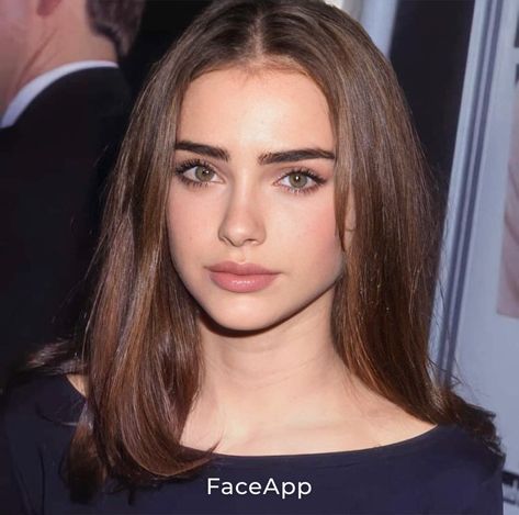 Lily Collins Makeup, Lily Collins Hair, Natural Glowy Makeup, Auburn Hair, Lily Collins, Natalie Portman, Beauty Face, Dark Hair, Pretty Face